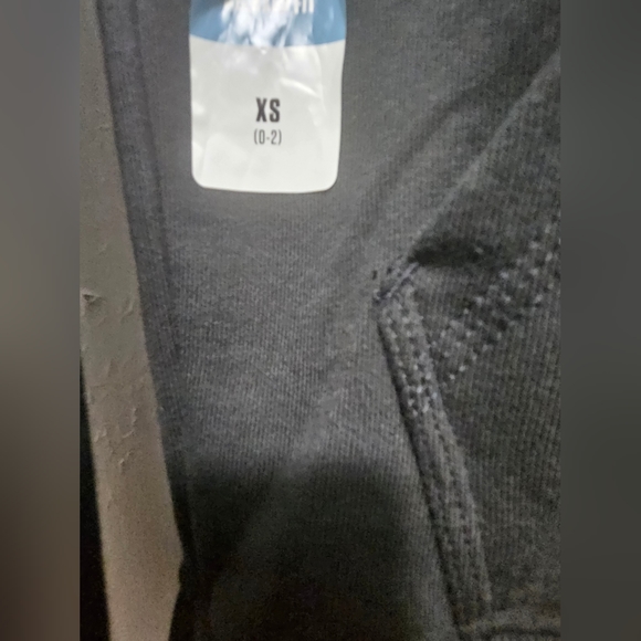 Carharrt Hoodie - Picture 2 of 6